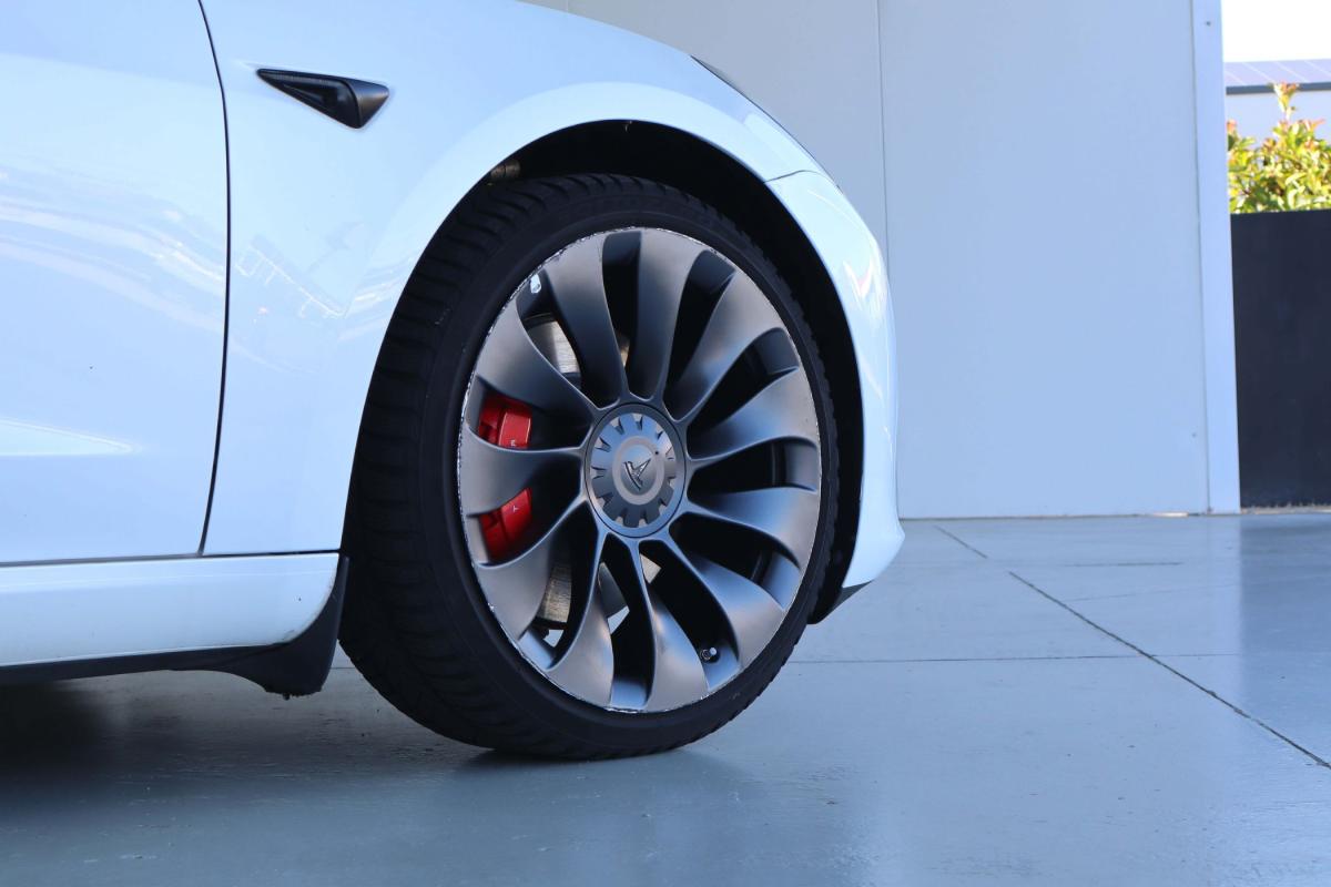 tesla-model-3-2022-eletrico-500cc