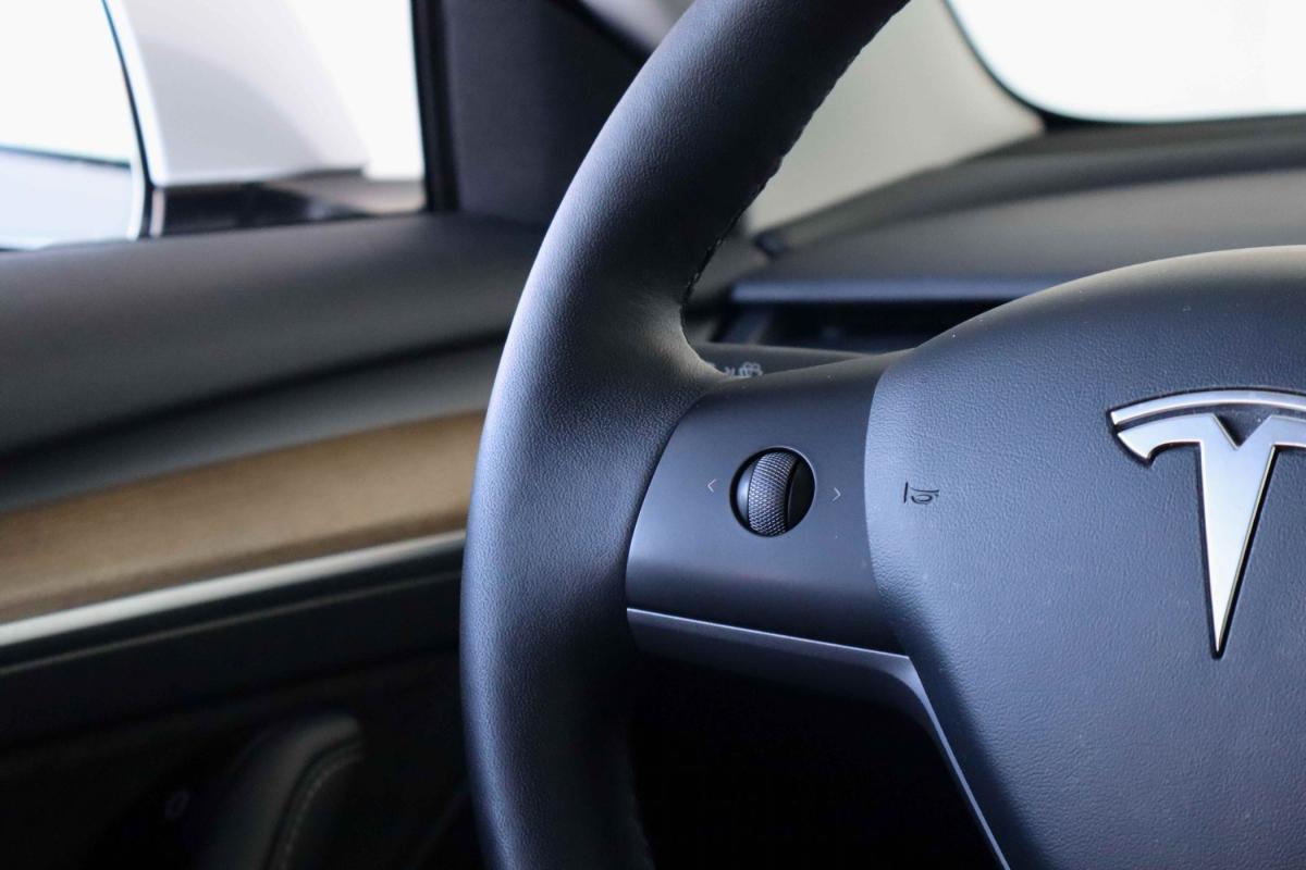 tesla-model-3-2022-eletrico-500cc
