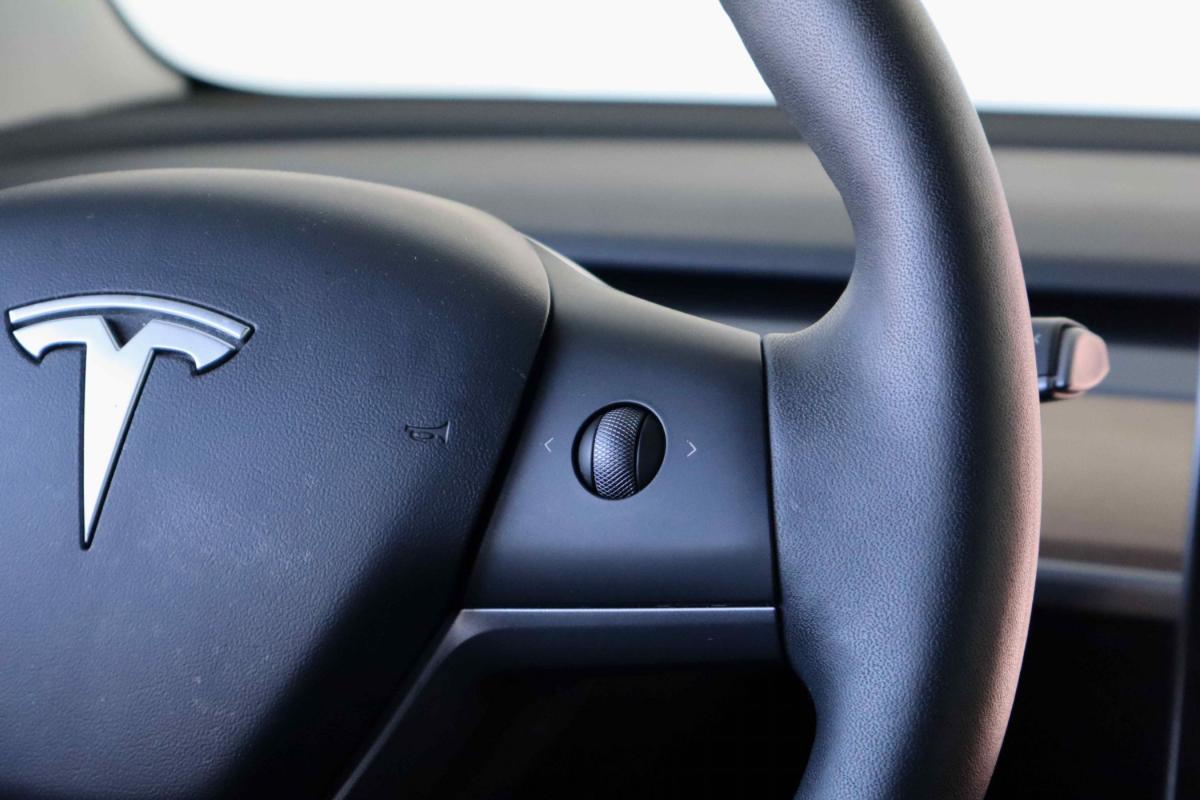 tesla-model-3-2022-eletrico-500cc
