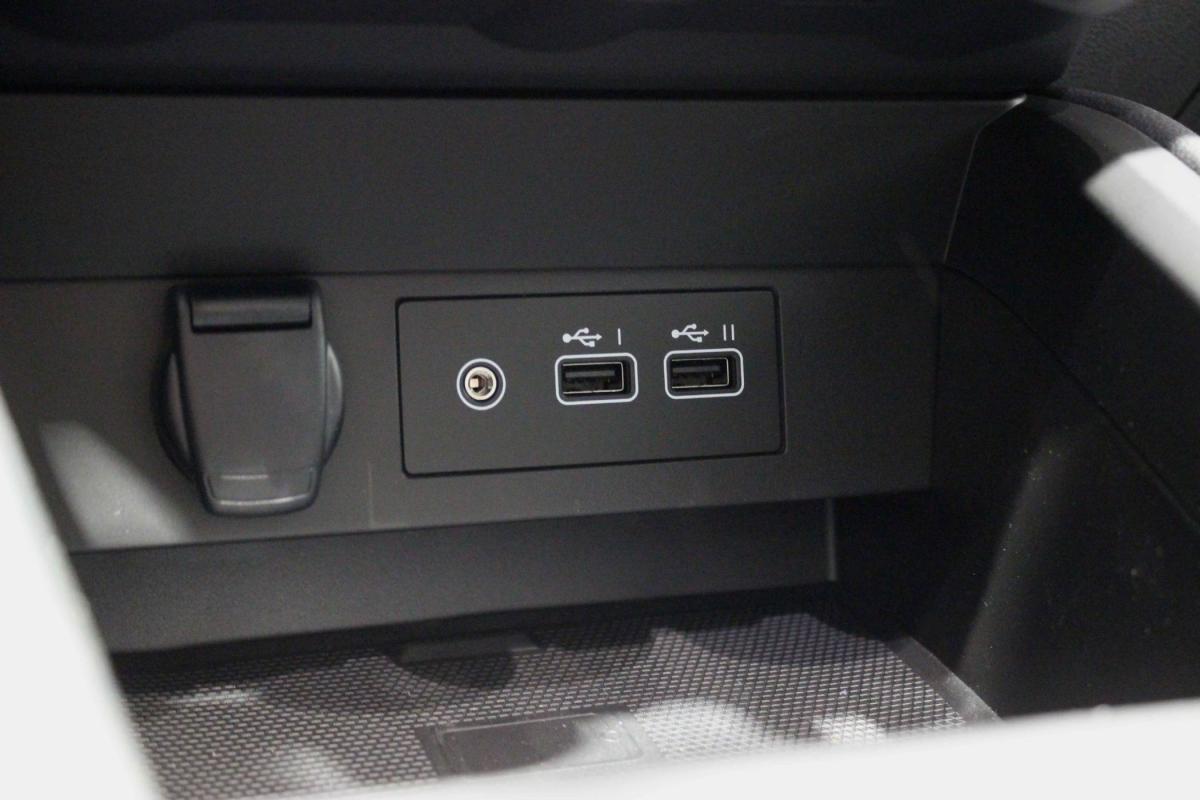 mitsubishi-colt-2025-gpl-999cc