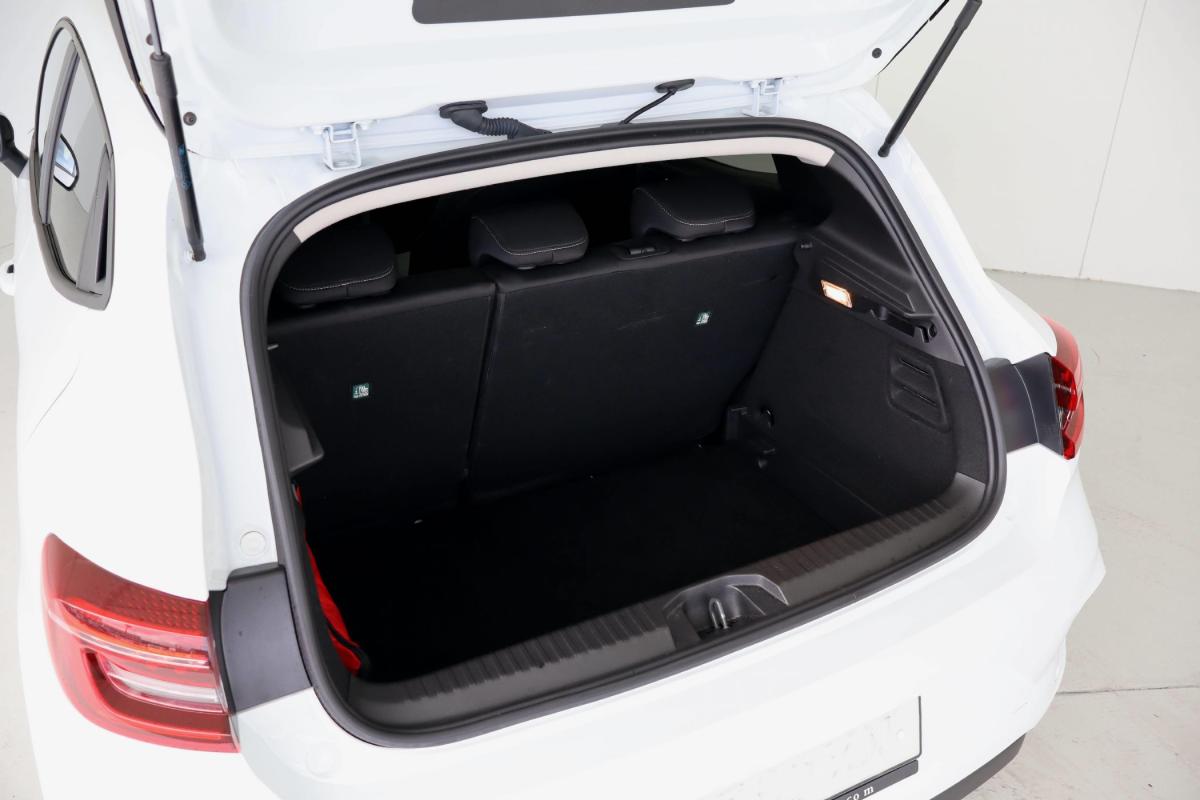 mitsubishi-colt-2025-gpl-999cc