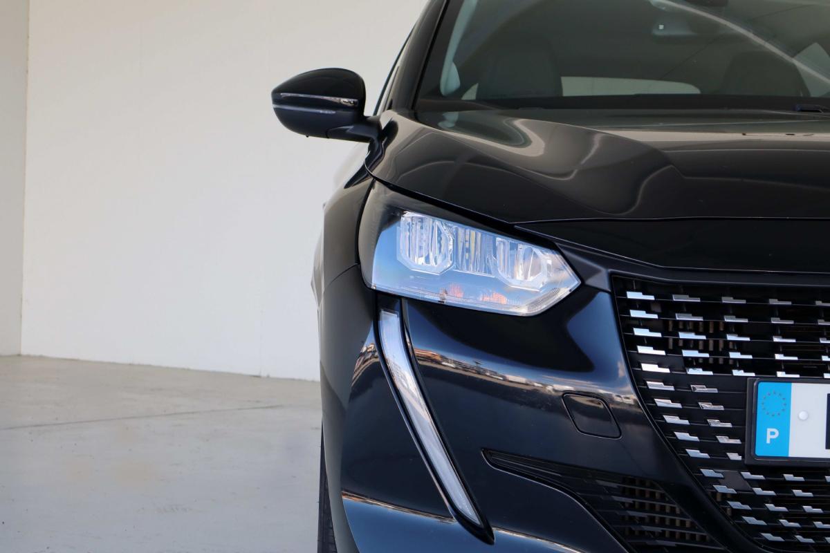 peugeot-208-2023-diesel-1499cc