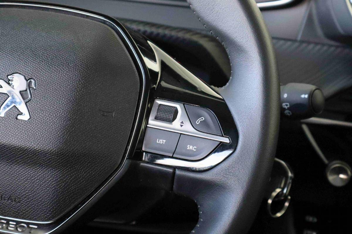 peugeot-208-2023-diesel-1499cc
