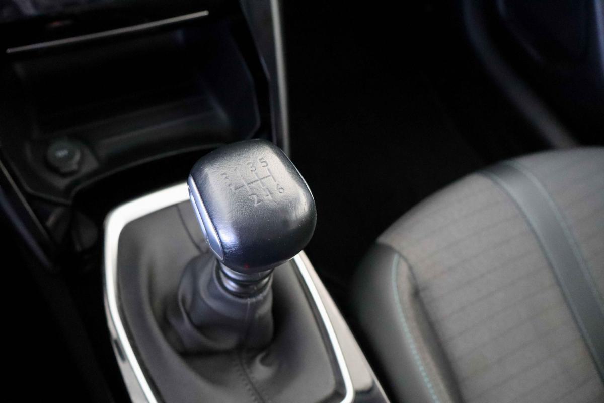 peugeot-208-2023-diesel-1499cc