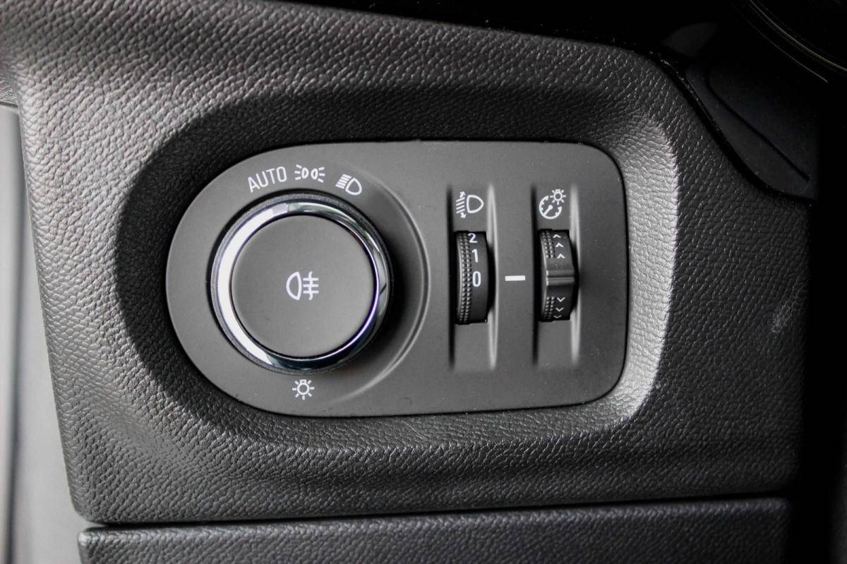 opel-corsa-2023-diesel-1499cc