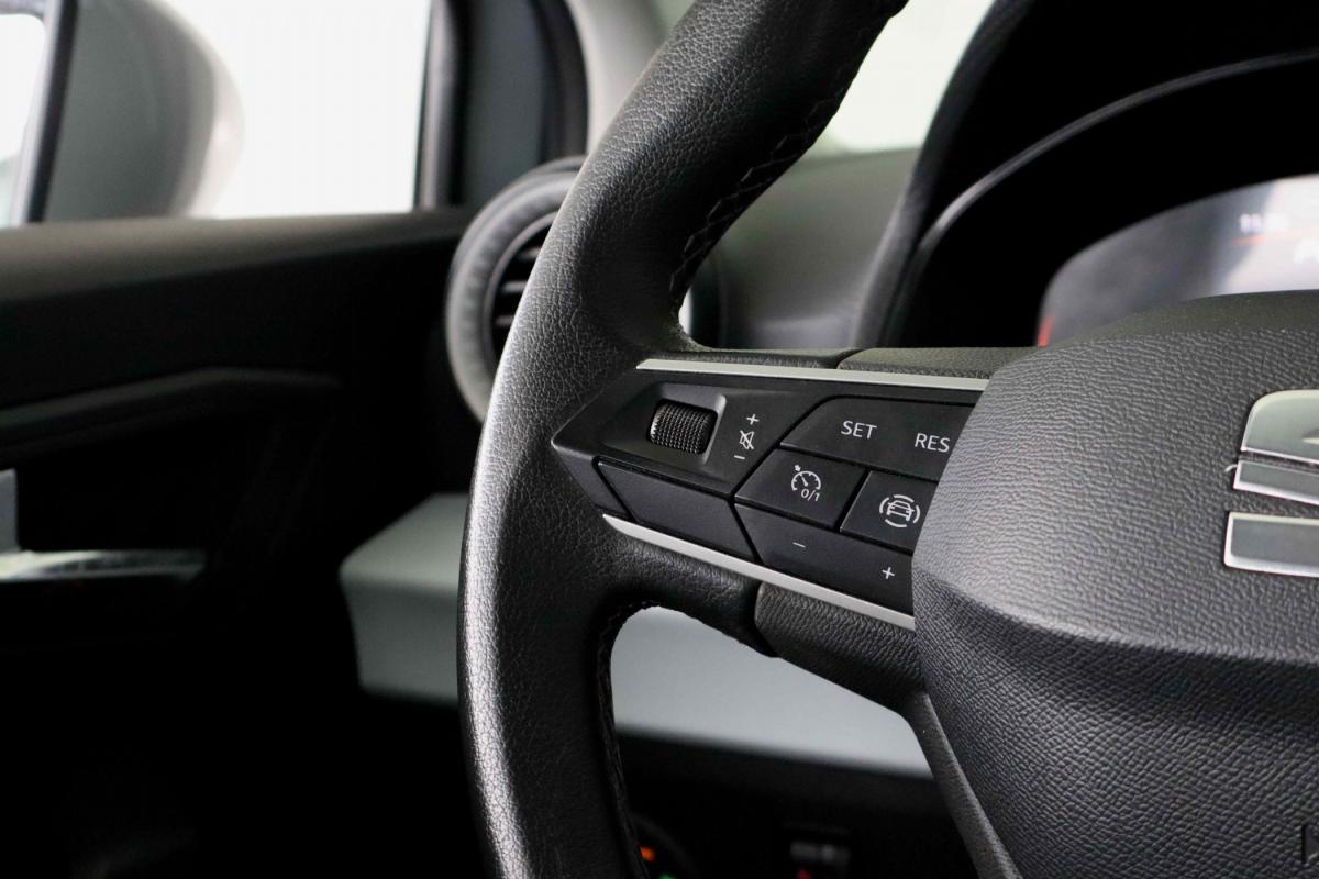 seat-ibiza-2023-gasolina-999cc