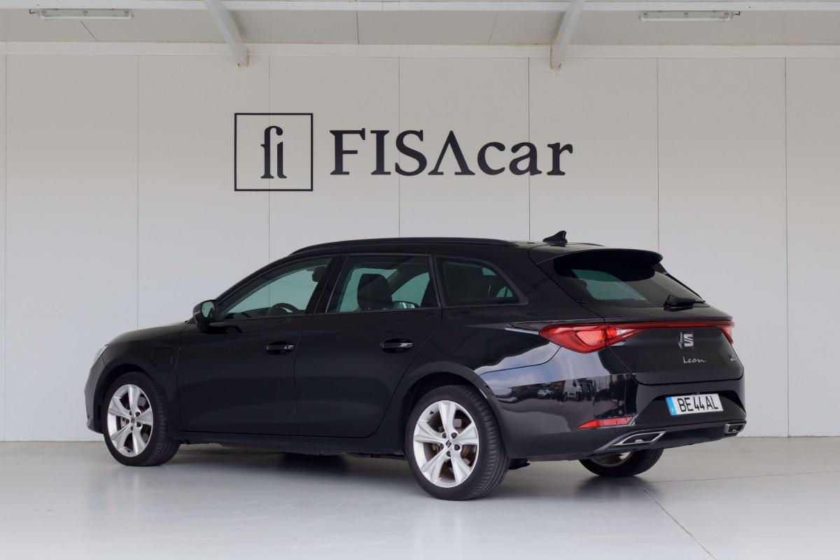 seat-leon-st-2023-hibrido-a-gasolina-1395cc