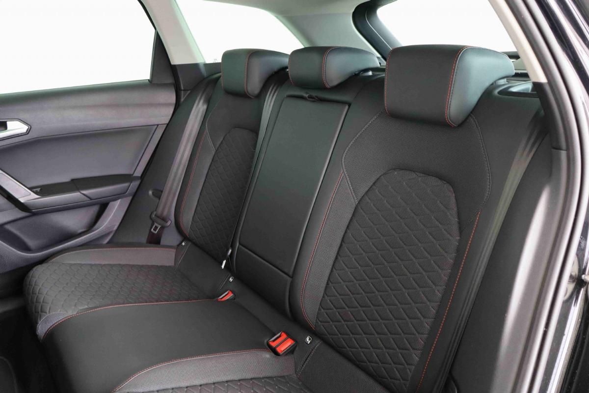seat-leon-st-2023-hibrido-a-gasolina-1395cc