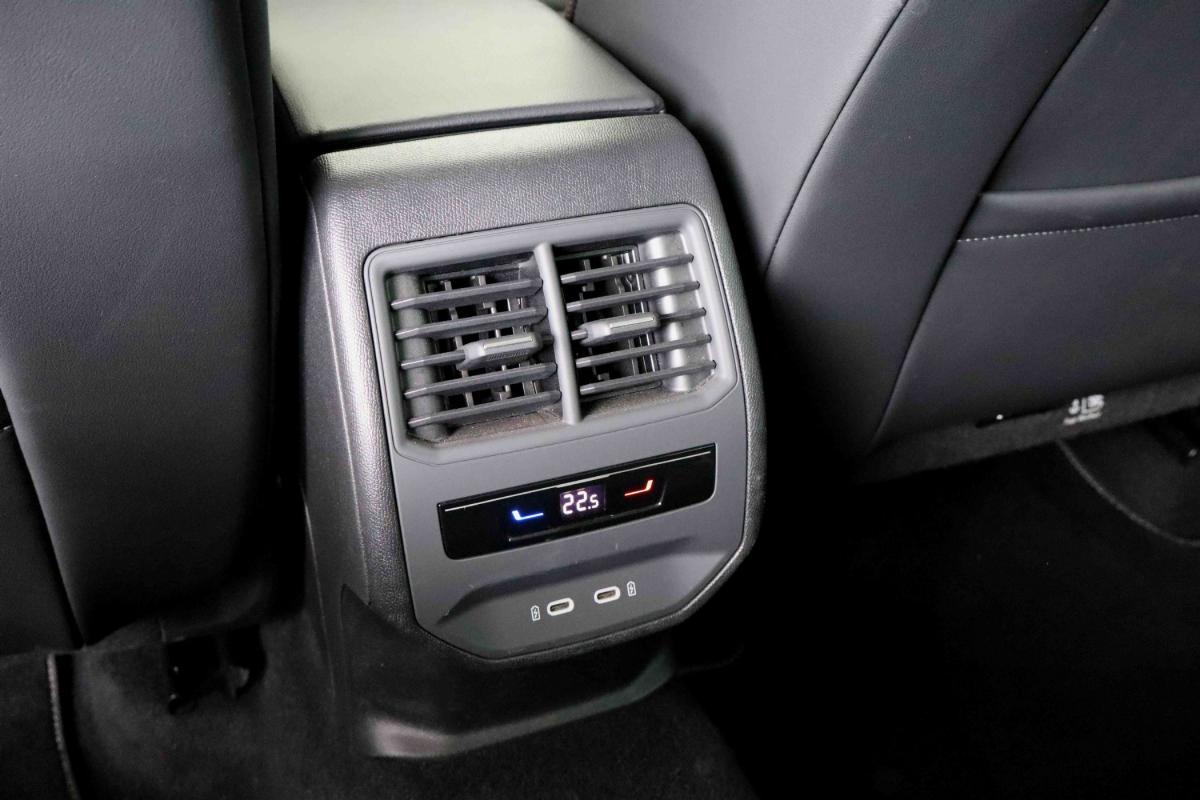 seat-leon-st-2023-hibrido-a-gasolina-1395cc