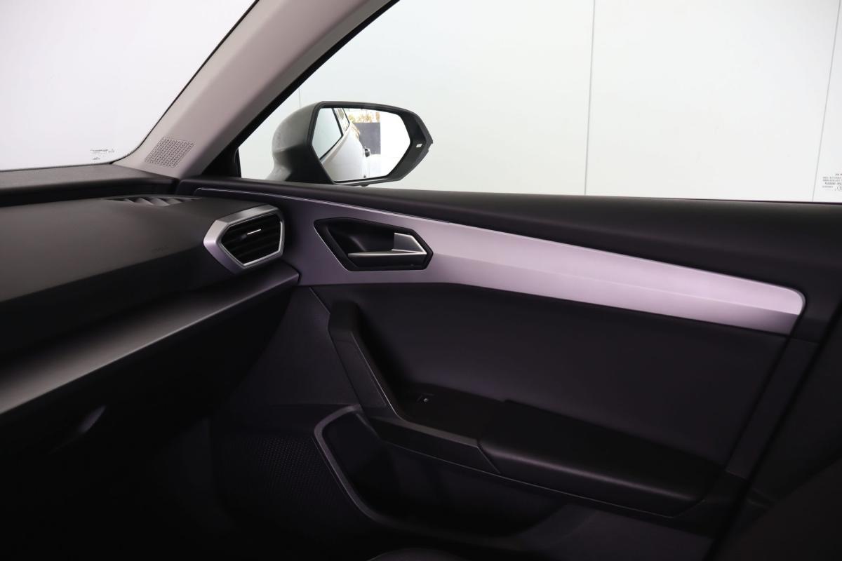 seat-leon-st-2023-hibrido-a-gasolina-1395cc