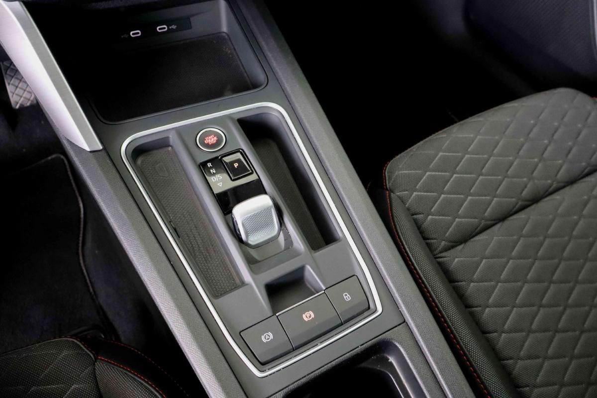 seat-leon-st-2023-hibrido-a-gasolina-1395cc