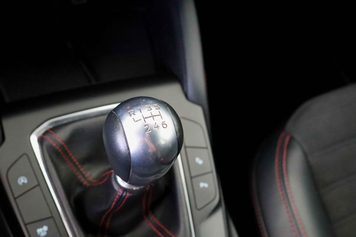 ford-kuga-2023-gasolina-1499cc