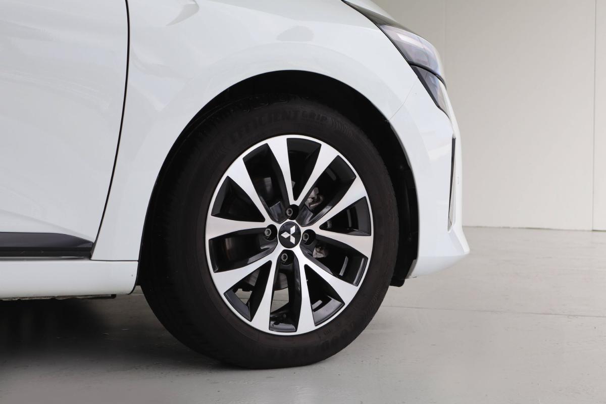 mitsubishi-colt-2025-gpl-999cc