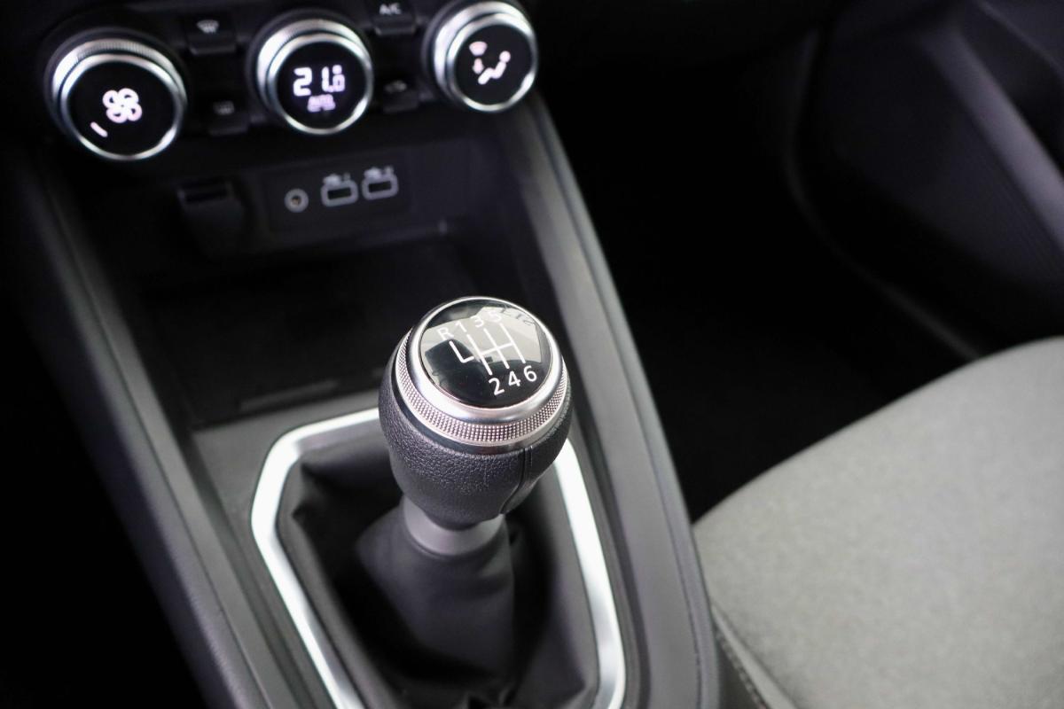 mitsubishi-colt-2025-gpl-999cc