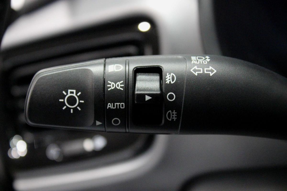 kia-stonic-2025-gasolina-998cc