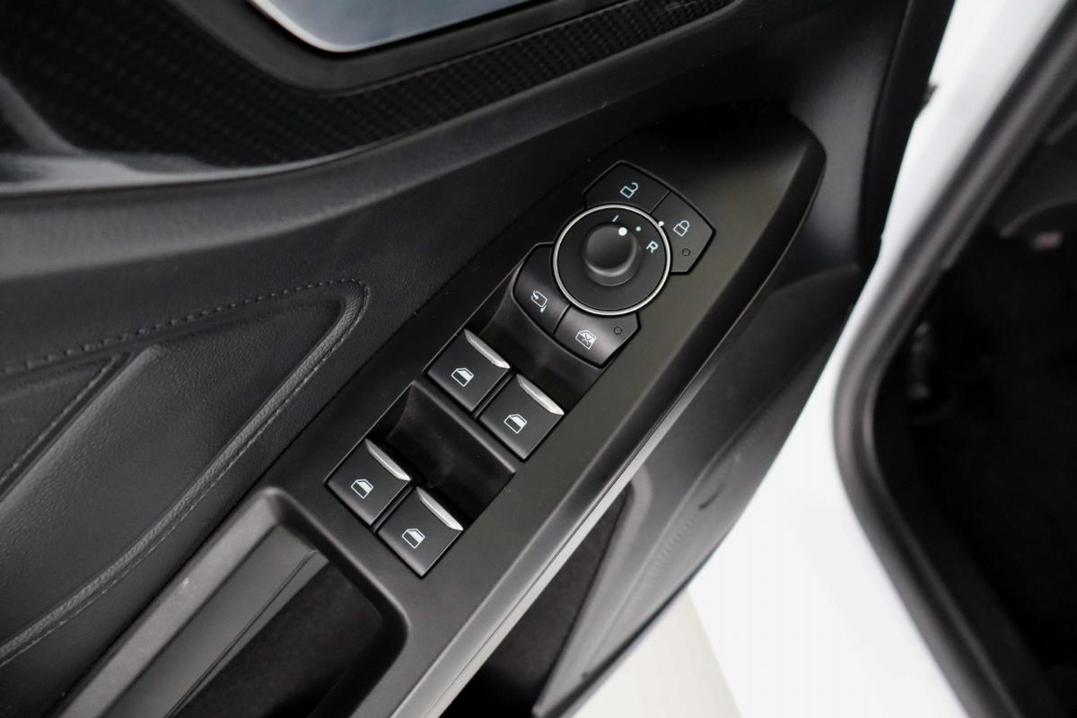 ford-focus-2024-gasolina-998cc