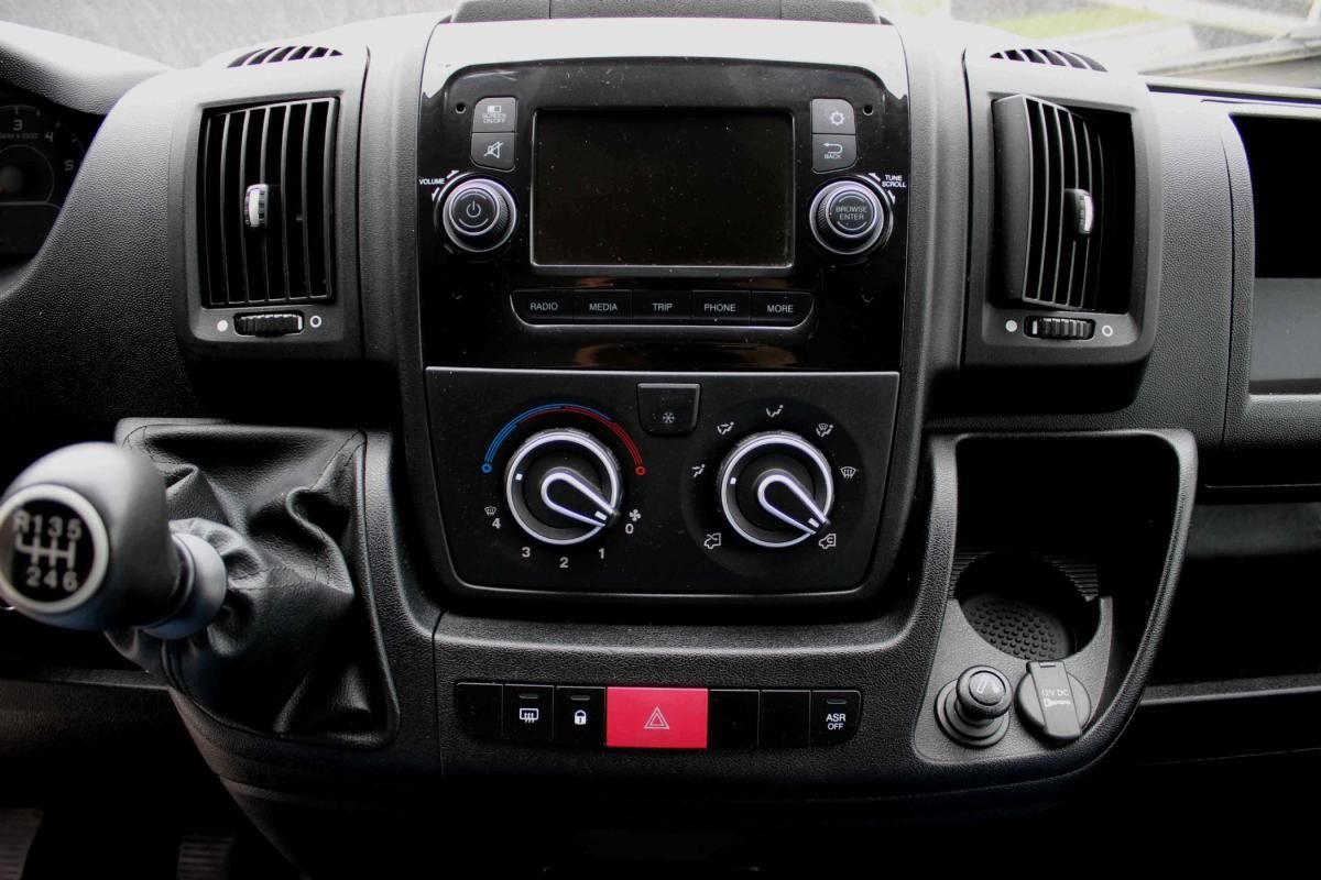 citroen-jumper-2022-diesel-2179cc
