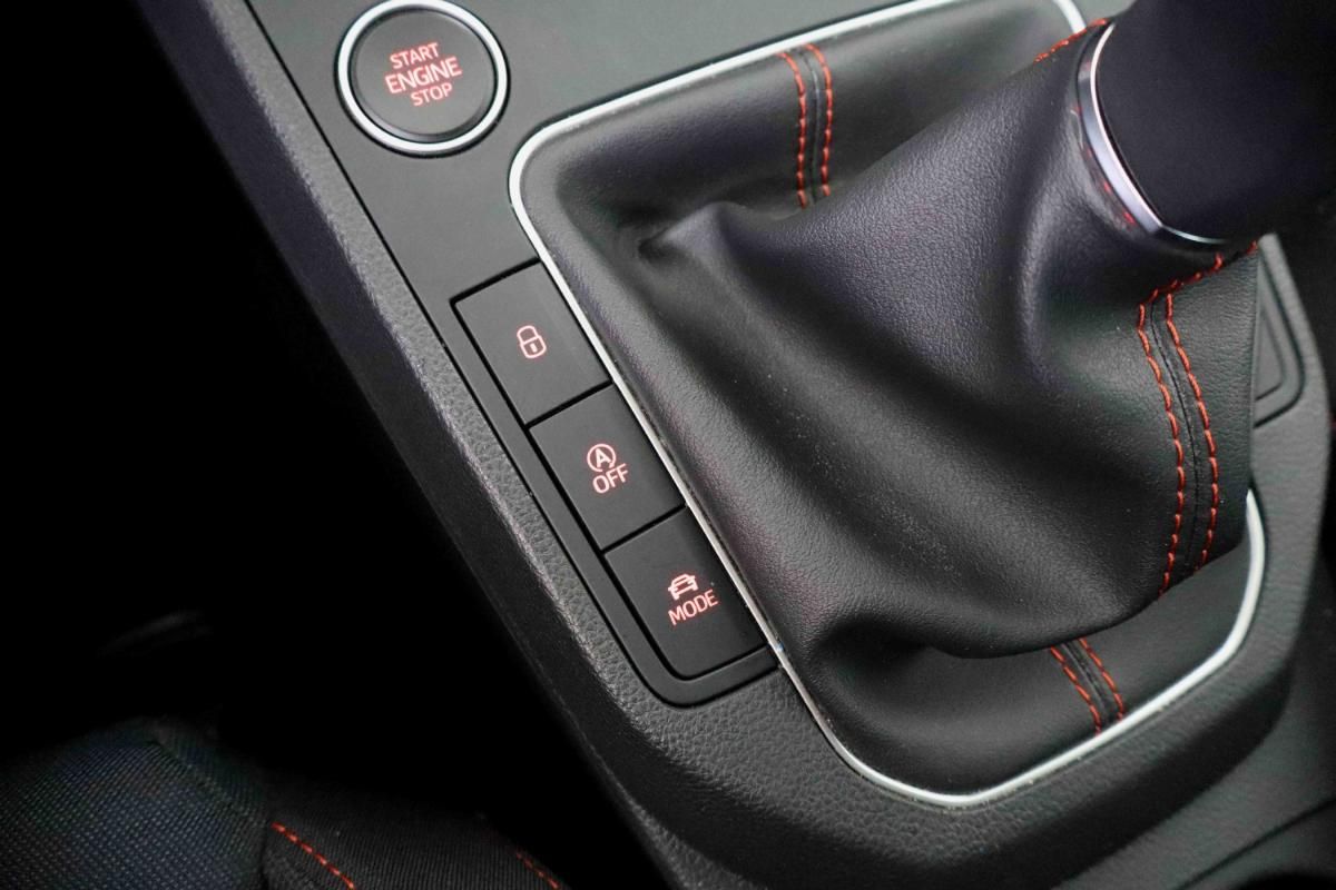 seat-ibiza-2025-gasolina-999cc