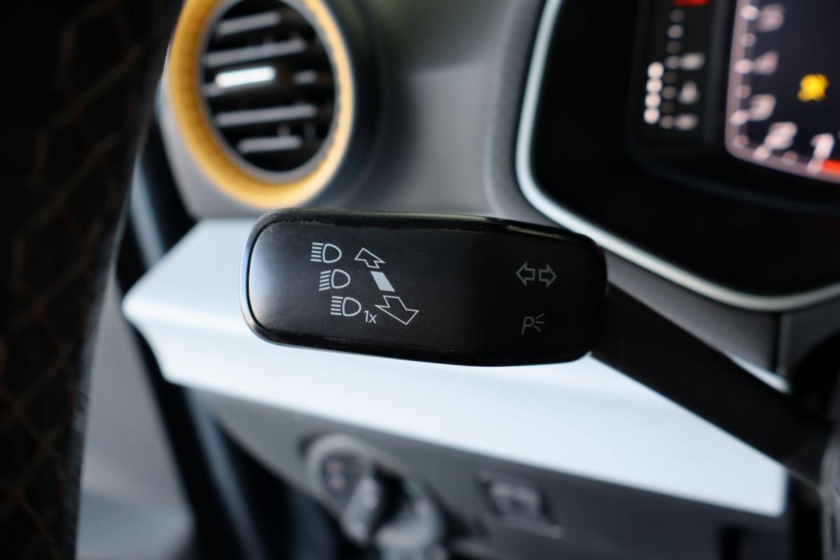 seat-arona-2023-gasolina-999cc