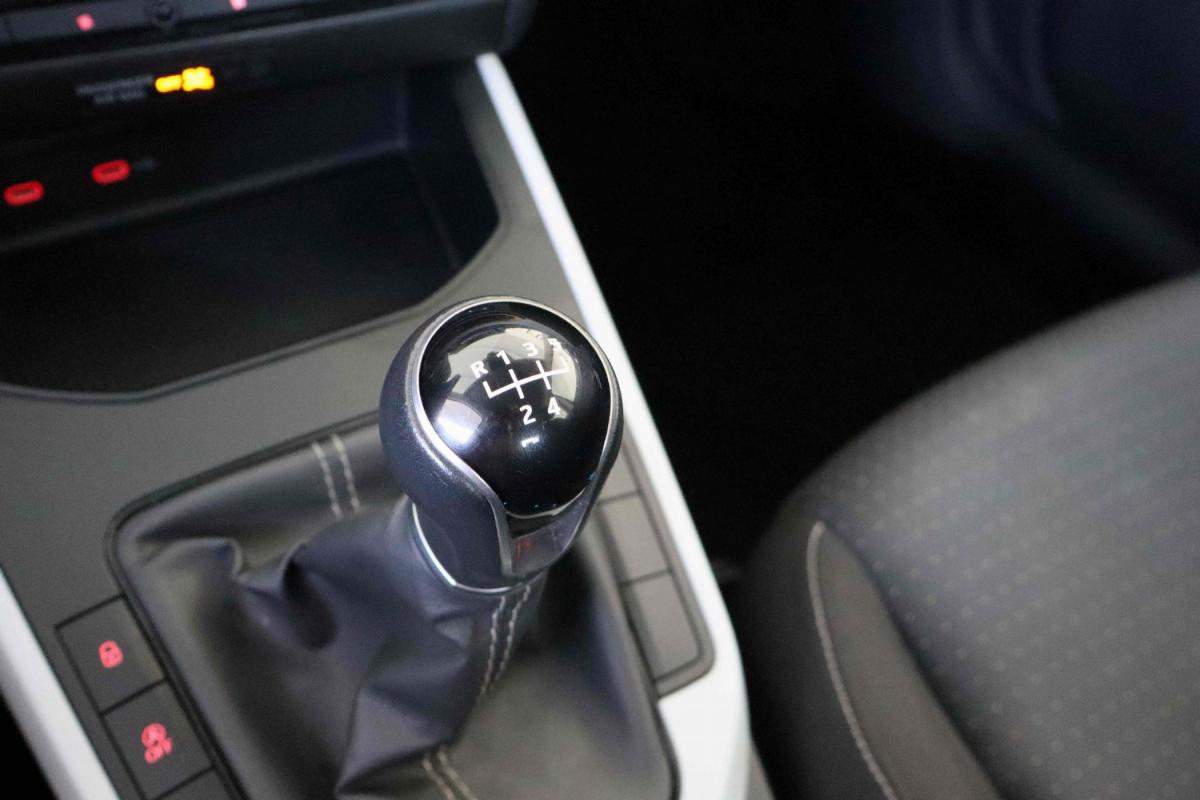 seat-arona-2023-gasolina-999cc