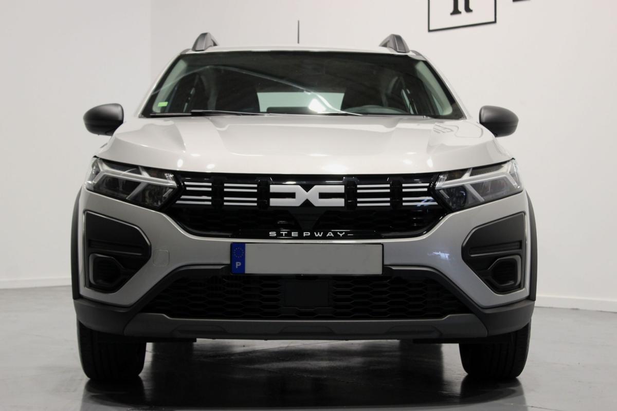 dacia-sandero-2023-gpl-999cc