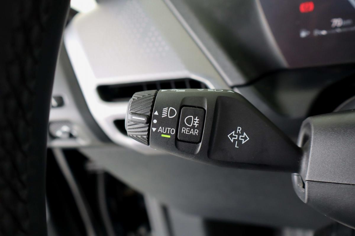 bmw-serie-1-2025-gasolina-1499cc