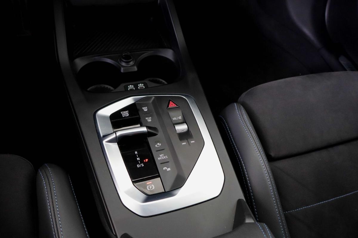 bmw-serie-1-2025-gasolina-1499cc
