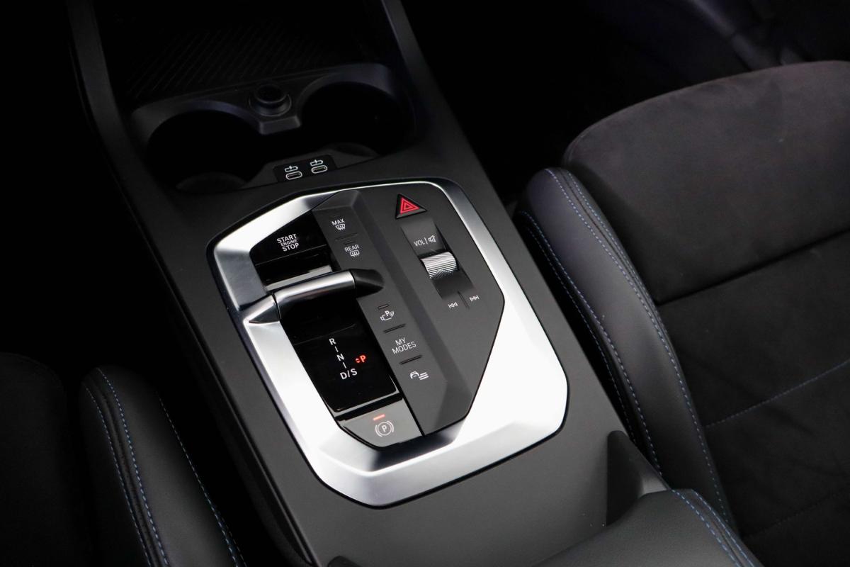 bmw-serie-1-2025-gasolina-1499cc