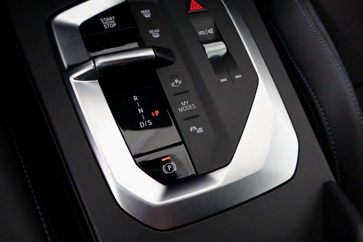 bmw-serie-1-2025-gasolina-1499cc