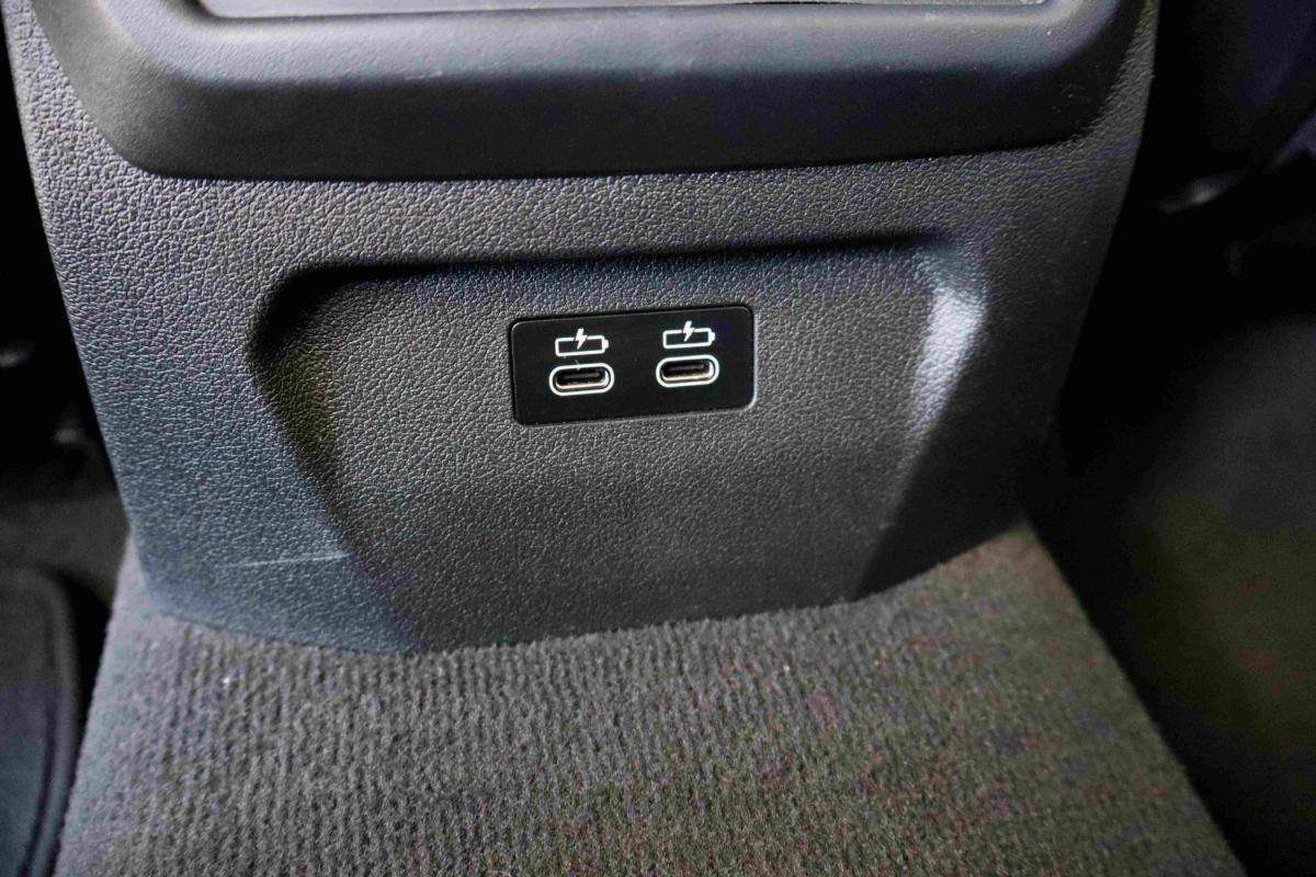 bmw-serie-1-2025-gasolina-1499cc