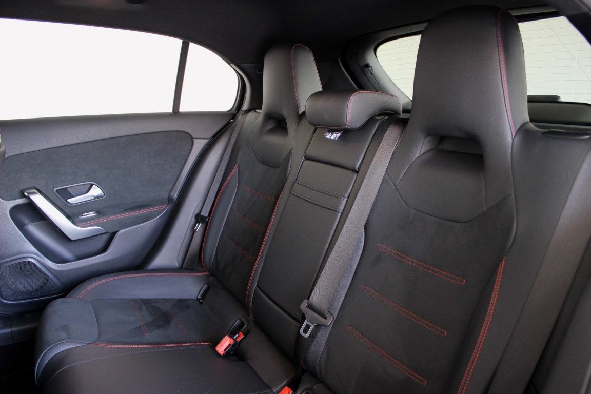 mercedes-benz-classe-a-2023-hibrido-a-gasolina-1332cc