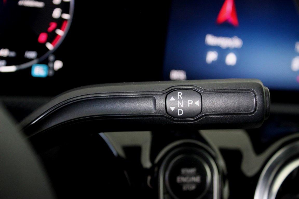 mercedes-benz-classe-a-2023-hibrido-a-gasolina-1332cc