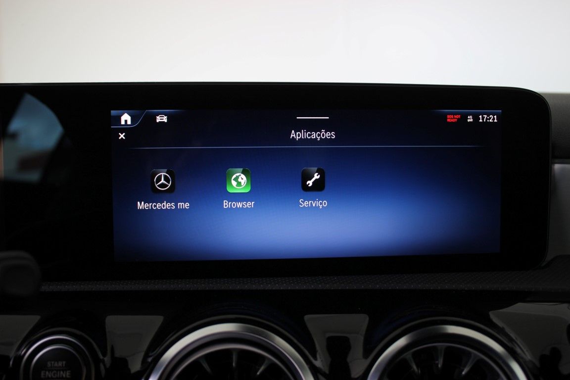 mercedes-benz-classe-a-2023-hibrido-a-gasolina-1332cc