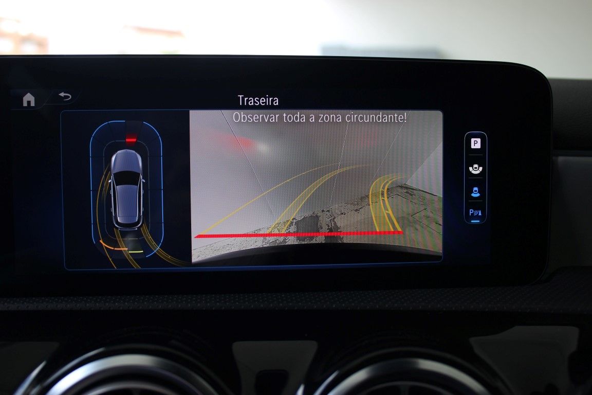 mercedes-benz-classe-a-2023-hibrido-a-gasolina-1332cc