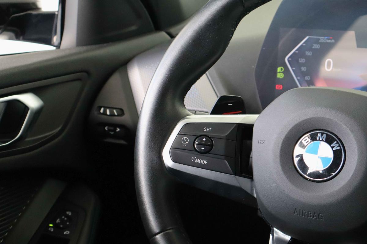 bmw-serie-1-2025-gasolina-1499cc