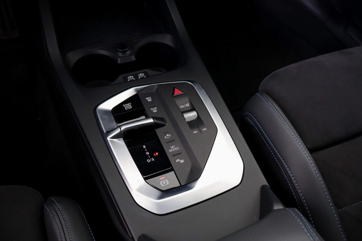 bmw-serie-1-2025-gasolina-1499cc