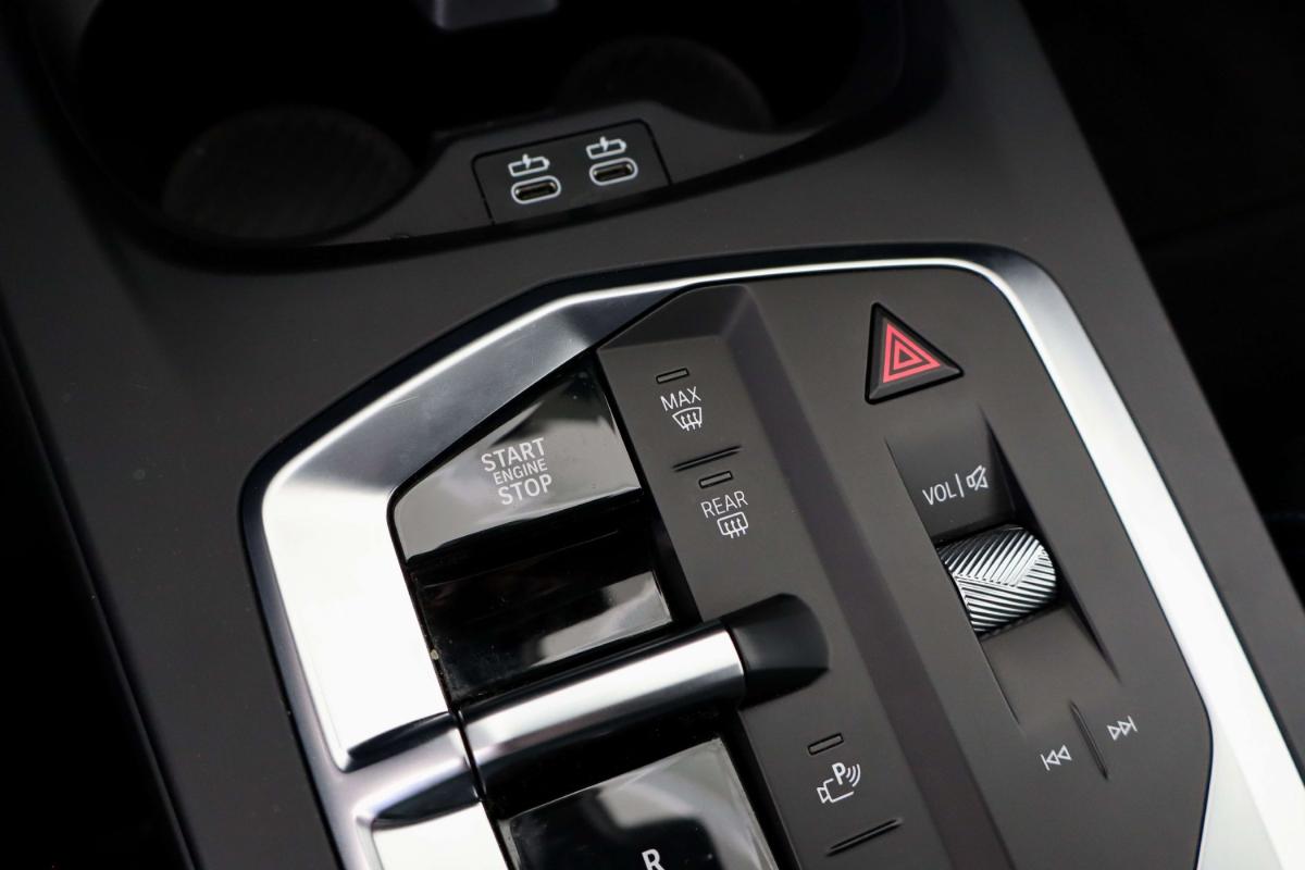 bmw-serie-1-2025-gasolina-1499cc