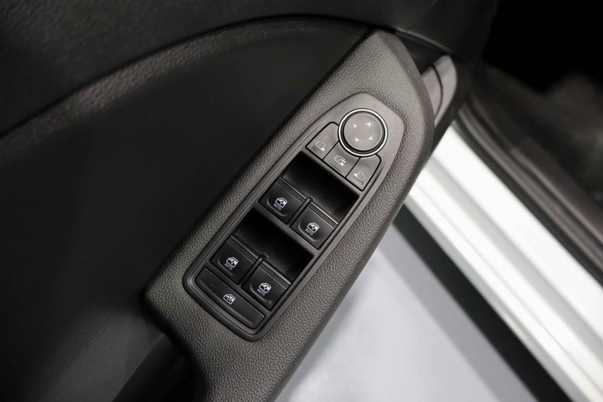 mitsubishi-colt-2025-gpl-999cc