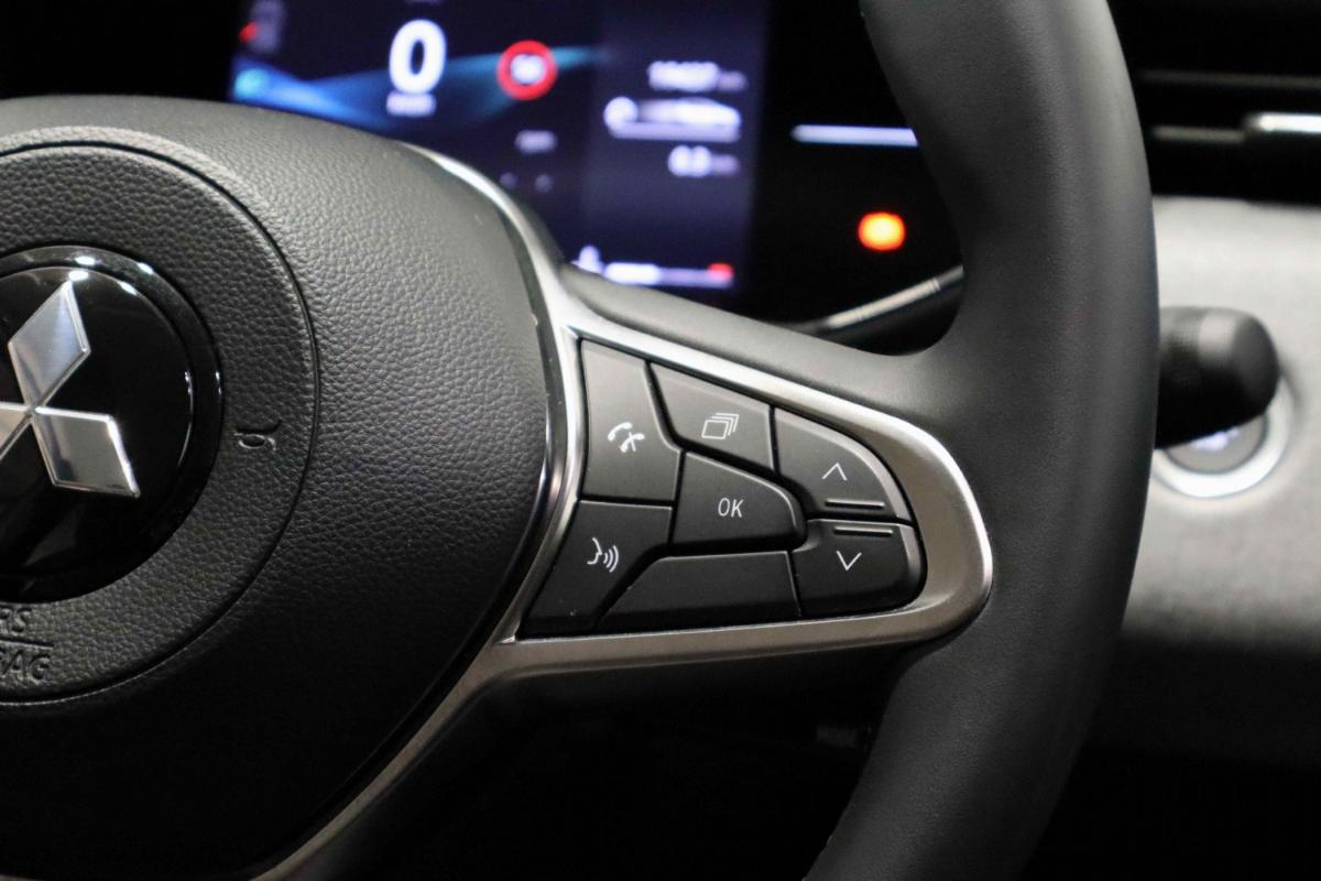 mitsubishi-colt-2025-gpl-999cc