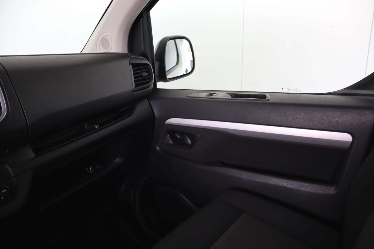 opel-vivaro-2024-diesel-1997cc