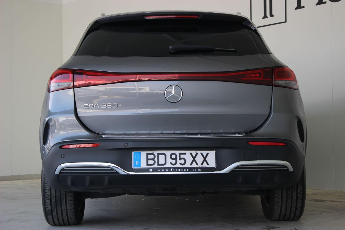 mercedes-benz-eqa-2023-eletrico-500cc
