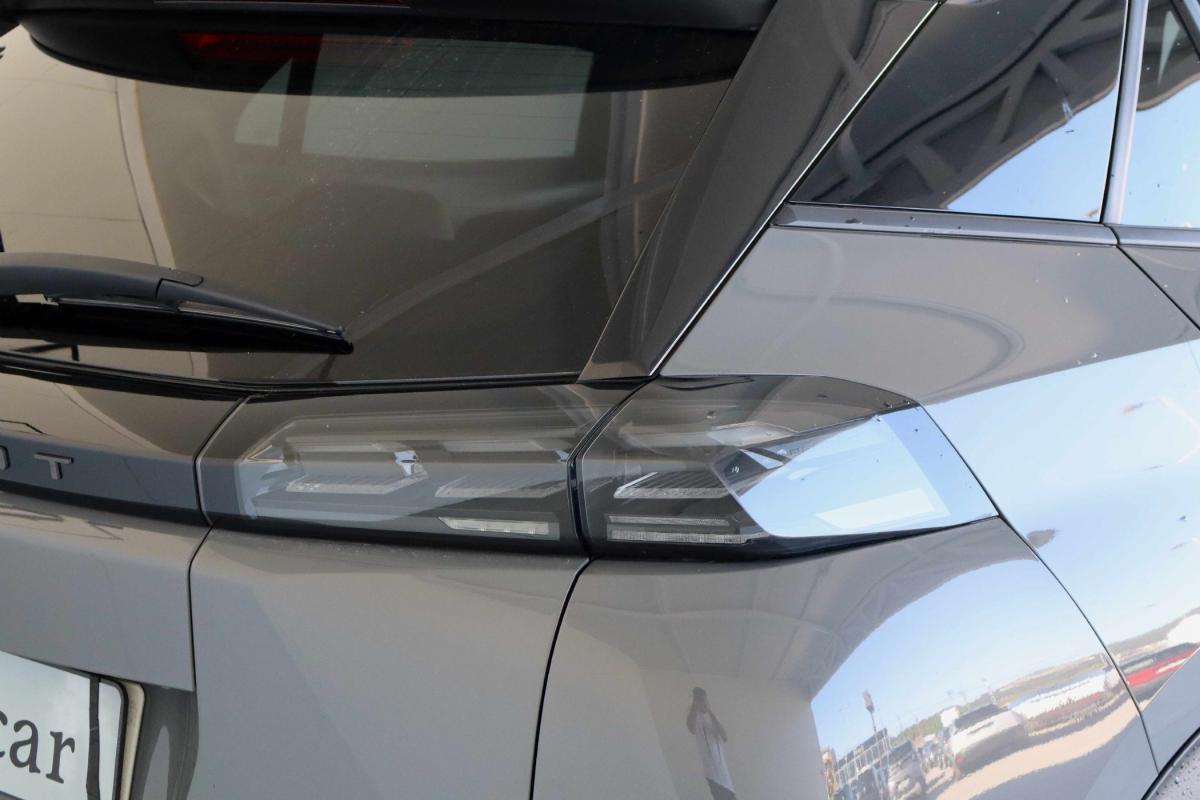 peugeot-2008-2024-eletrico-500cc