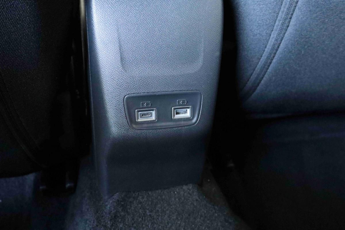 peugeot-2008-2024-eletrico-500cc