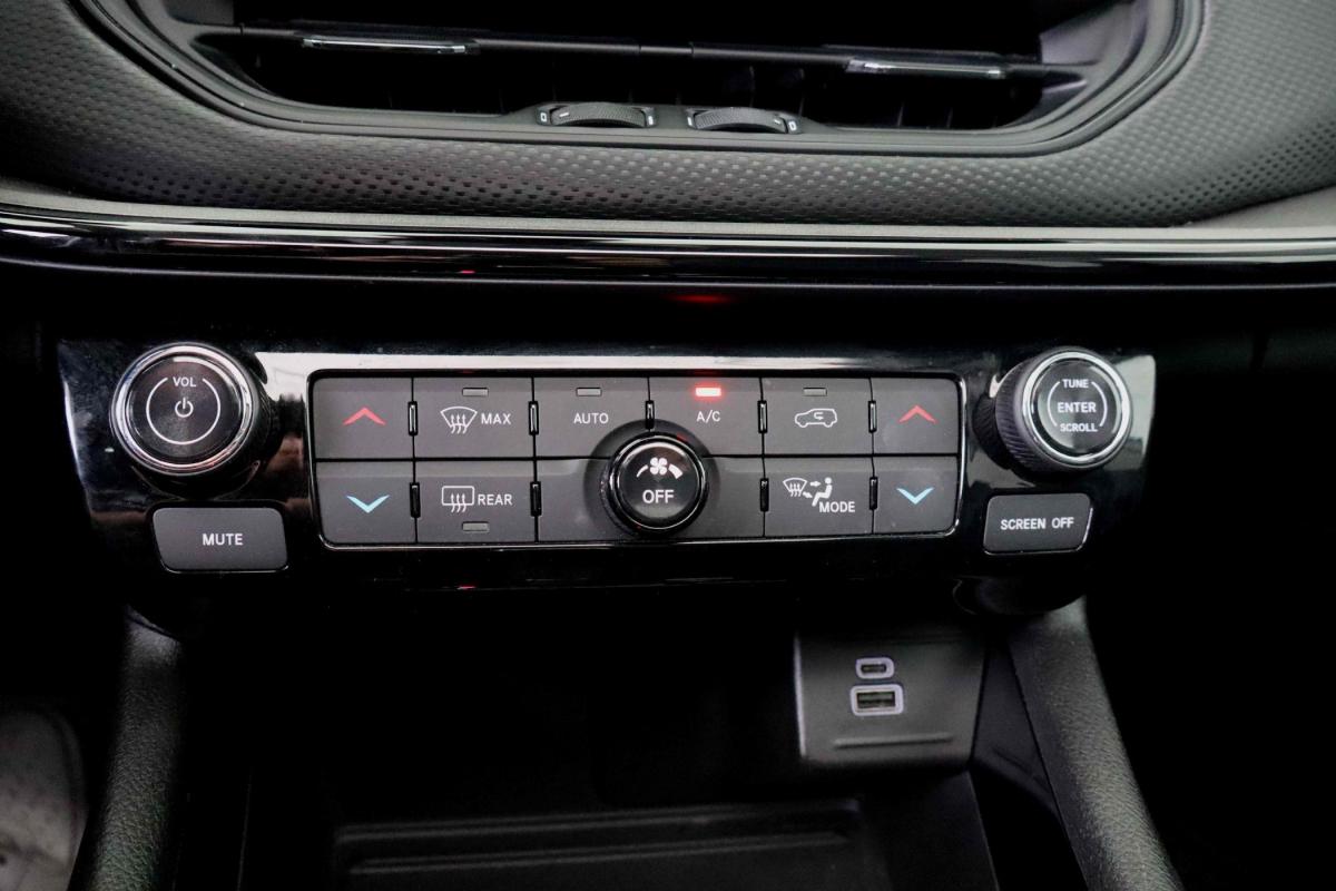 jeep-compass-2023-hibrido-a-gasolina-1332cc