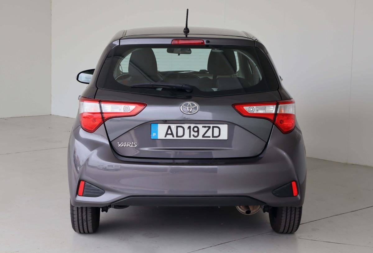 toyota-yaris-2020-gasolina-998cc