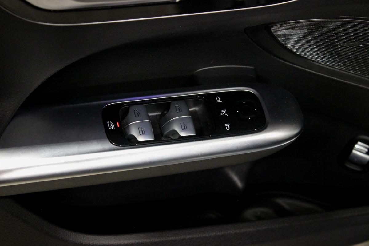 mercedes-benz-classe-c-2023-hibrido-a-gasolina-1993cc