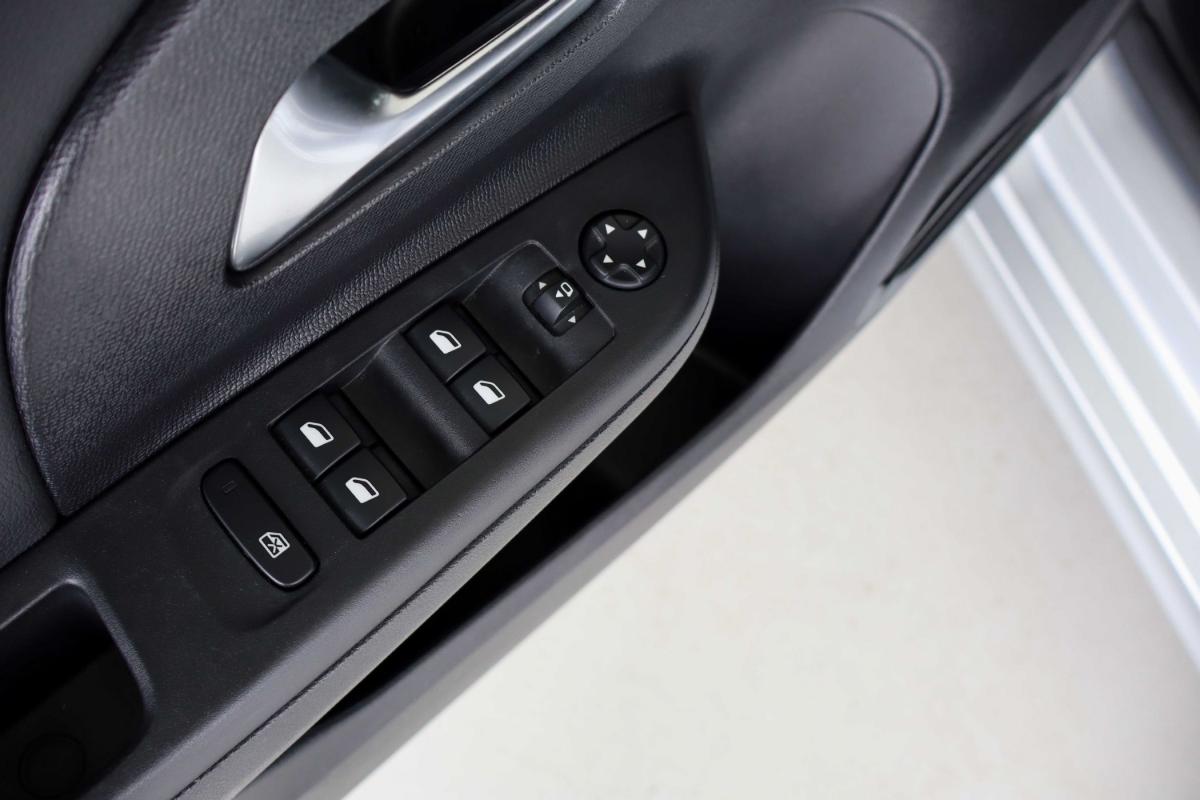 opel-corsa-2023-diesel-1499cc