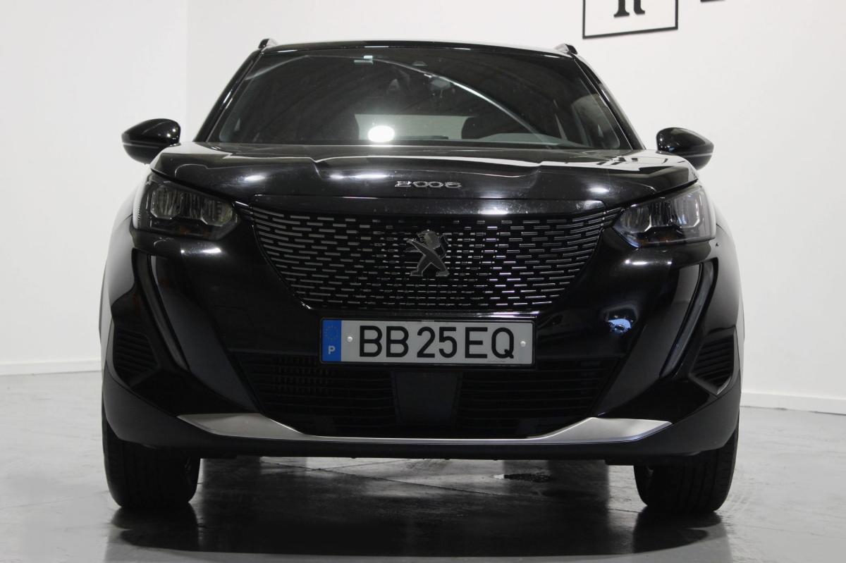 peugeot-2008-2023-diesel-1499cc