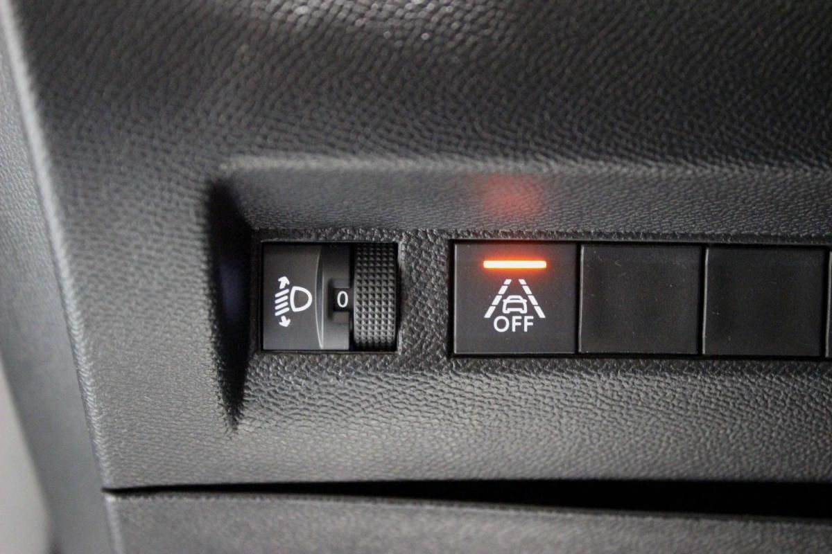 peugeot-2008-2023-diesel-1499cc
