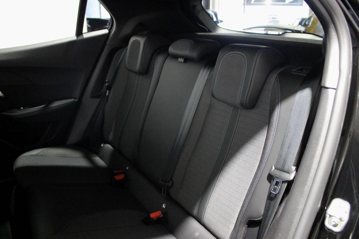 peugeot-2008-2023-diesel-1499cc